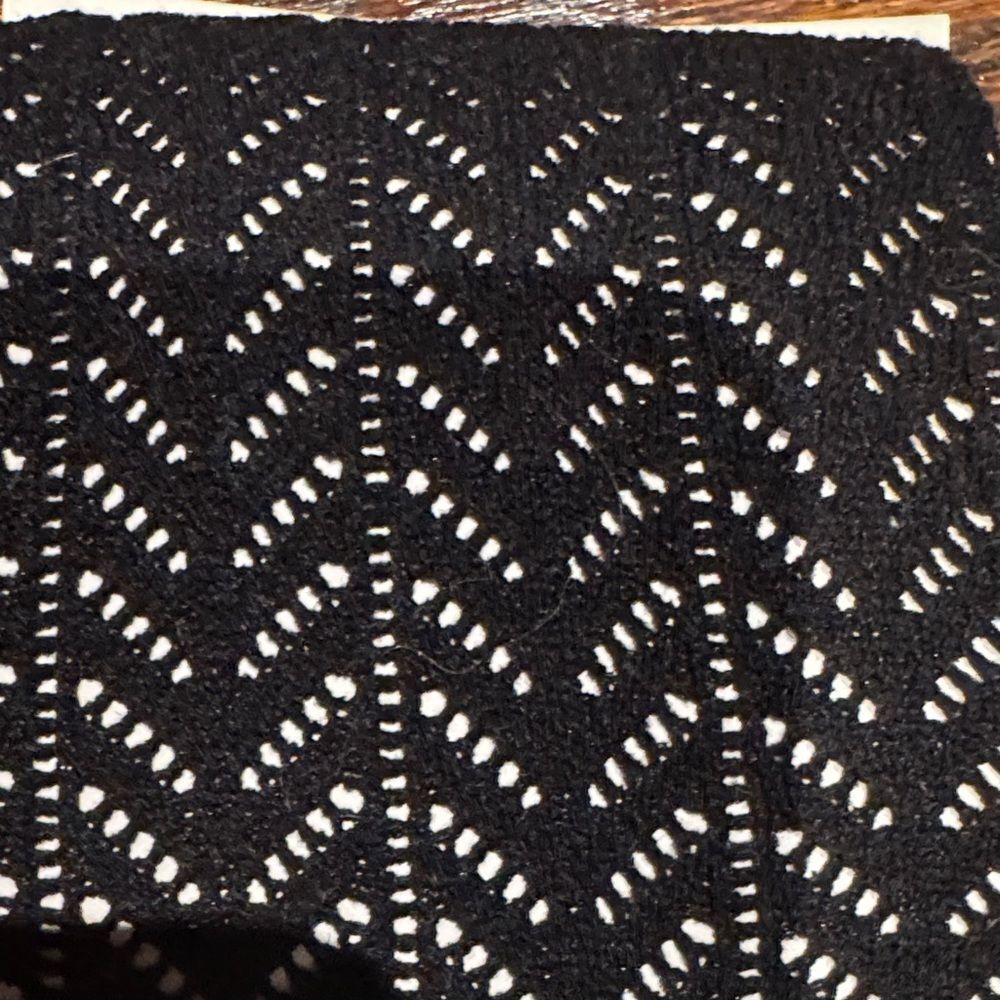 H&M Black Chevron Tights - Picture 3 of 3